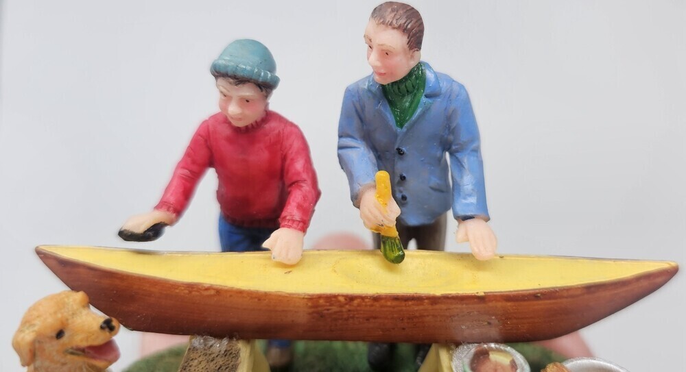 Retired Lemax 2008 Kayak Building Holidays Seasons #82513 Wood Stain Paint Dog - Picture 2 of 8